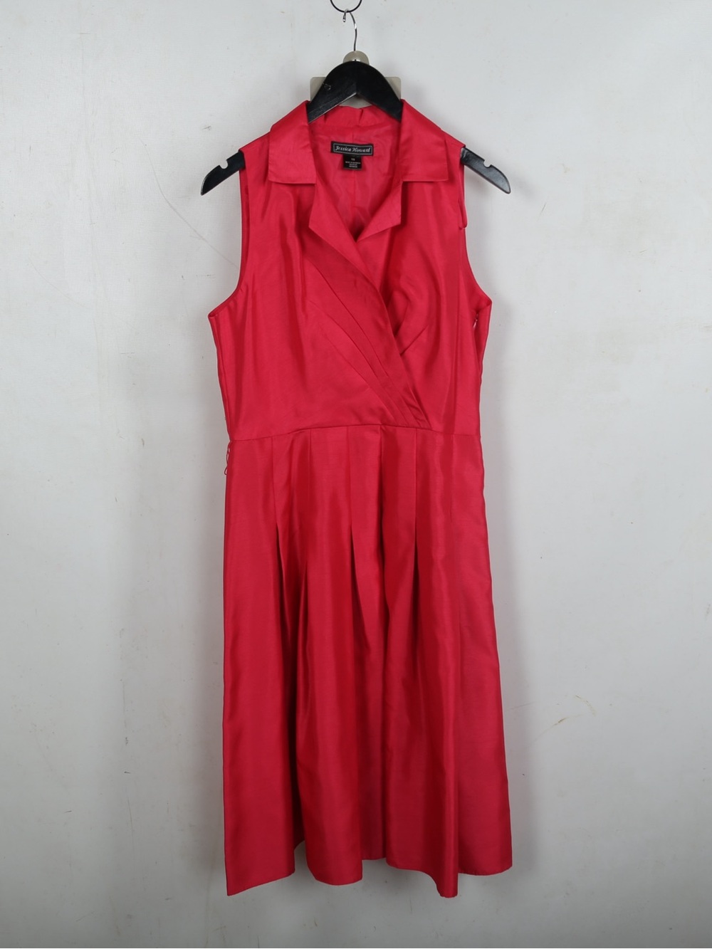Jessica Howard Scarlet Collared Sleeveless Dress